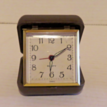 Vintage Equity Travel Alarm Clock in Folding Clamshell Case Brown Wind Up   - $425.94 MXN