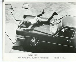 MAGNUM FORCE-8X10 PROMO STILL-ACTION SCENE-MAN-CAR - £22.69 GBP