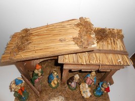 9 pc Vintage Nativity Figures creche Wooden Stable SEARS 97581 Italy - £50.84 GBP