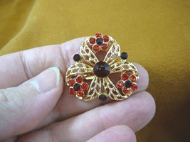 (bb601-38) red rhinestone crystal ornate clover flower gold tone brooch pin - £12.77 GBP