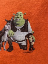2015 Dreamworks Movie Shirt Mens Medium Dennys Shrek Orange Home Childre... - $14.84