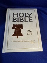 Holy Bible American Bicentennial Edition Gold Bell 1776-1976 BLANK Dedication - £14.90 GBP