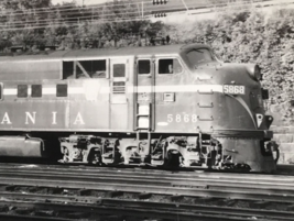 Pennsylvania Railroad PRR #5868 E7 Electromotive Train B&amp;W Photo Baltimore MD - £7.46 GBP