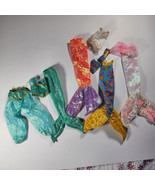 Lot of Vintage Barbie  1980s 1990s Clothing Little Mermaid Tail Aladdin ... - $560.04 MXN
