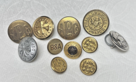 11 Vintage Metal Uniform Buttons Railroad Police Fire Dept More Silver &amp;... - $645.87 MXN