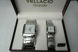 Vellacio Grande GLS475 Silver Tone Square Watch Set - $29.65