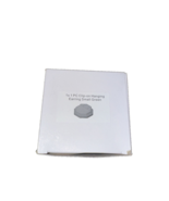 1x 1 PC Clip-on Hanging Earing Small Green Display Pad - €15,56 EUR