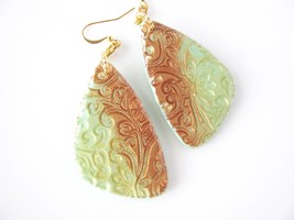 2 tone faux Carved Polymer Clay Earrings Casual Fashion Jewelry For women - £14.42 GBP
