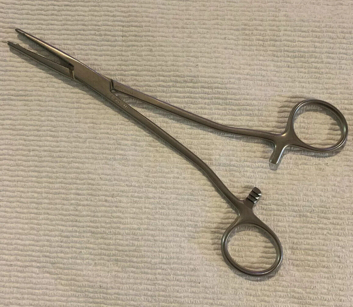 V. Mueller GL3101 Heaney-Rezek Hysterectomy Forceps Straight Criss-Cross... - $31.79