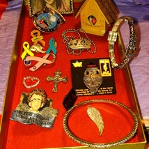 Vintage miscellaneous Grandma&#39;s junk drawer jewelry lot - £24.82 GBP