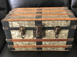 Early 1900&#39;s Personal Items Travel Trunk - £145.47 GBP