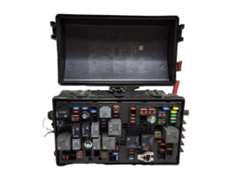 15 16 Chevrolet Cruze engine fuse box assembly 1.8L W/O running lamps 95... - $59.39