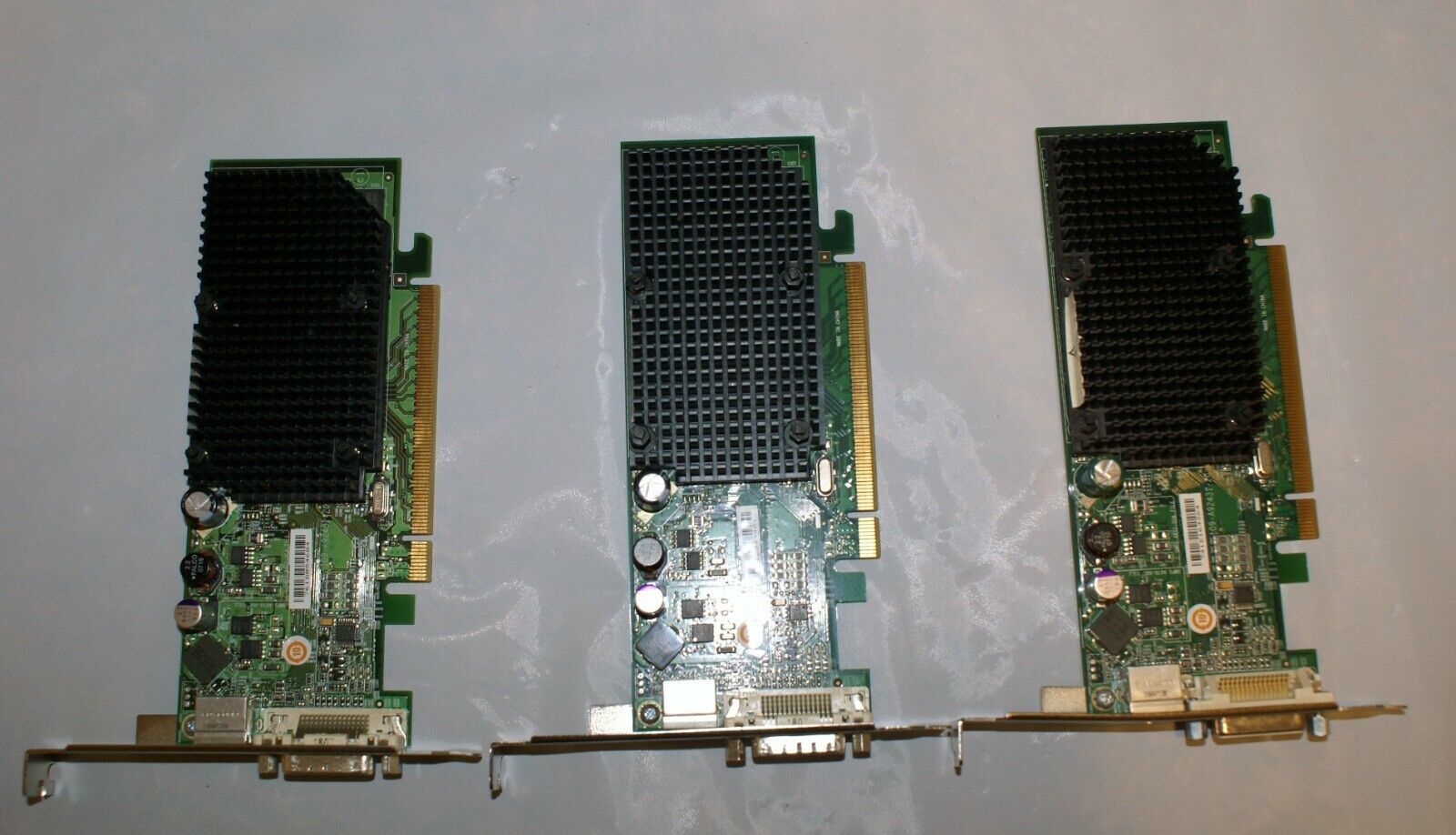 Lot of 3x Radeon ATI-109-A92431-20 256MB HD Video Card PCIe DMS59-S-Video  - $27.00