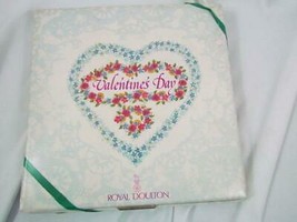MIB Royal Doulton 1978 Valentine&#39;s Day Collector Plate In Box With Paper - £8.16 GBP