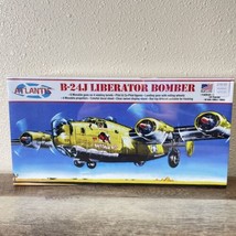 2020 Atlantis H218 B-24J Liberator Bomber Buffalo Bill 1/92 Scale Model Kit New - £11.86 GBP