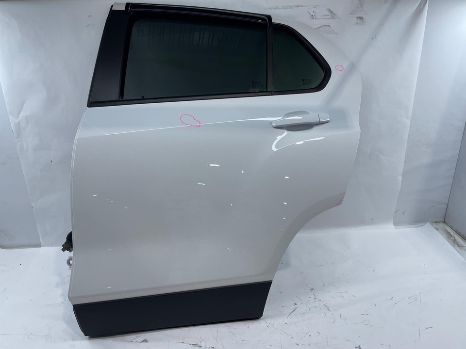 2013-2022 Chevy Trax LS LH Passenger Rear Door Assembly Panel & Glass Scratch Item image 2