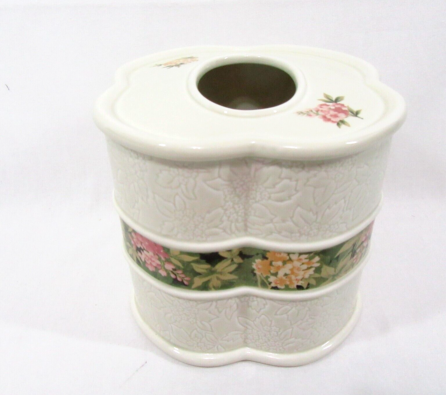 CROSCILL Riverside Floral Porcelain Tissue Box Cove - $28.00