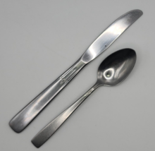 Oneida Oneidacraft Deluxe Stainless Sating Accent - Youth Spoon &amp; Knife - £11.55 GBP