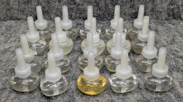 Lot of 20 New Glade PlugIns Scented Oil Air Freshener Refills - Mixed Lot - $26.51 CAD