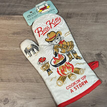 Blue Q Oven Mitt ~ Boss Kitty Cookin' Up A Storm, 100% Cotton - $16.82