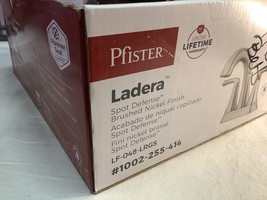 Pfister LF-048-LRGS Ladera Centerset 2-Handle Bathroom Faucet - Brushed Nickel - €52,41 EUR