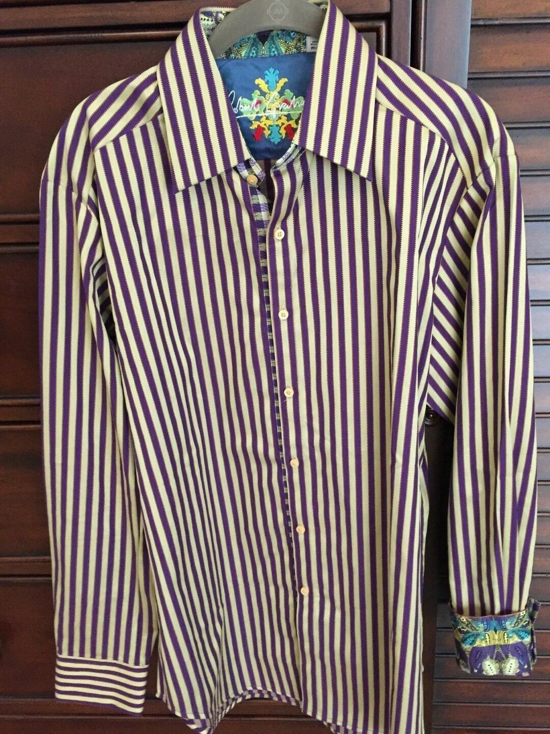 Robert Graham Long Sleeve striped shirt Medium Size - $95.00