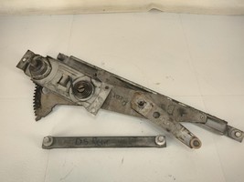 1982 Chevette 4DR Window Regulator Rear Drivers Side OEM Left - $1,024.04 MXN