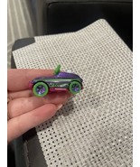 Mattel Hot Wheels 2014 Purple Green Pedal Driver Die Cast Model Car - €4,34 EUR