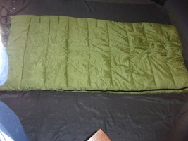 GREEN / GRAY CAMPING HUNTING OUTDOOR SUMMER HOT WEATHER SLEEPING BAG 77&quot;... - $53.54