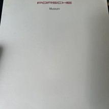 Porsche Musée Livre 133 Pages en Anglais - £37.55 GBP