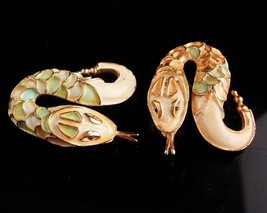 Exotic pair  Snake brooch - serpent duettes - Vintage enamel  Figural Cl... - £87.66 GBP