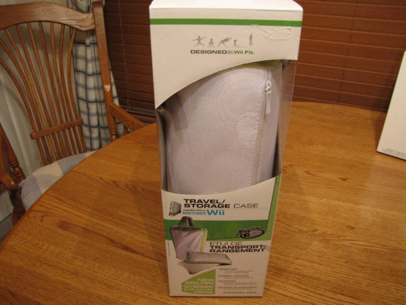 Wii fit travel storage case Nintendo Mad Catz NEW  in box - $5.36