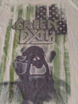 Green Day - 2007 Bandera Apenada Suave Mujer Camiseta ~ Nunca Worn ~ L - $19.02