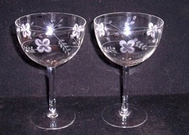 2 Vtg Etched Crystal Stem 6 1/4" Champagne Bar Glasses 10 oz HUNGARY - $11.88