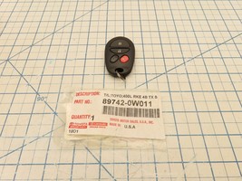 Toyota 89742-0W011 Transmitter Key Fob You Program Battery Condition Unk... - $742.19 MXN
