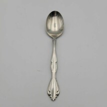One Vintage Oneida Cantata Stainless Flatware Table / Soup Spoon - $12.56 CAD
