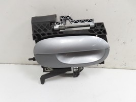 07 BMW Z4 E85 #1311 Door Handle W/ Bracket, Exterior Right - $39.59