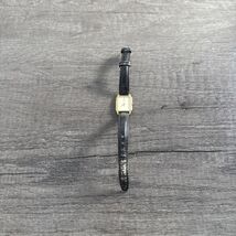 Seiko Watch Ladies Vintage 1400-8039R Gold Black Band - $639.26 MXN