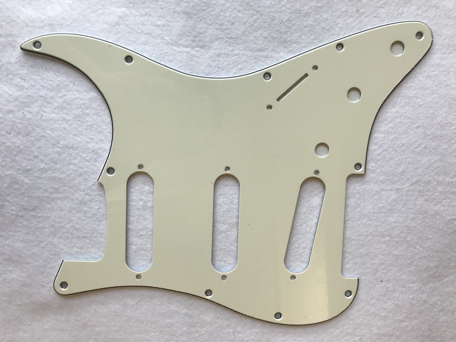 For US 11 Holes Fender Standard Strat Guitar Pickguard,3 Ply Mint Green