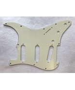 For US 11 Holes Fender Standard Strat Guitar Pickguard,3 Ply Mint Green   - $9.00