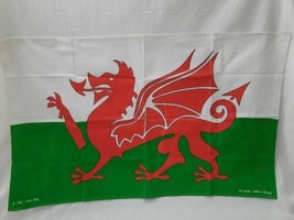 1981 Vista Red Dragon of Wales Tea Towel Welsh Flag 100% Cotton Made In Britain - $15.79