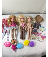 Bratz doll set Cloe &amp; Raya clothes brushes, shoes earrings parts accesso... - $37.03 CAD