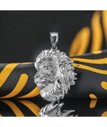 14K White Gold Lion Face Sparkle-Cut Pendant (S/L) - $8,585.26 MXN+