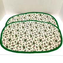Vintage Christmas Holly Berries Table Placemats Quilted Oval 17.5 x 12&quot; Lot 2 - £11.62 GBP