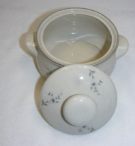 Vintage Japan Stoneware Southampton Collection Small Bowl with Lid 5-east - $460.95 MXN