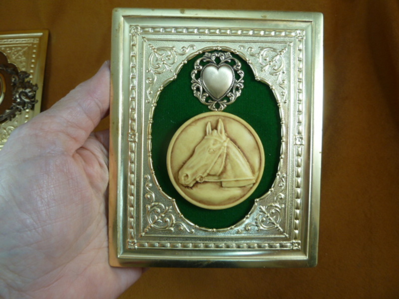 CFL54-10) FRAMED Large Horse CAMEO heart brass green felt desk shelf wal... - $49.99