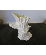 BELLEEK  IRELAND TREE TRUNK VASE IVORY &amp; YELLOW LUSTRE 6TH MARK 6.25&quot; TALL - $22.72