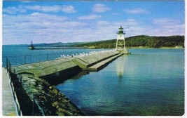 Postcard Breakwater At Grand Marais Minnesota North Shore Lake Superior - £3.86 GBP