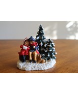 BROKEN* Mervyn&#39;s Christmas Village Square Boy Girl Sitting on Bench Dog ... - $130.22 MXN