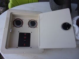 Dual port/starboard Marine Battery Switch in starboard Box with circuit ... - $196.02